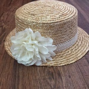 Straw hat with flowers